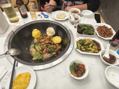 -鲁员外地锅鸡地锅鱼(古墩路店)