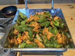辣椒烧肉-川堂风·跷脚牛肉·乐山爆炒(宝山日月光店)