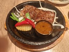 -玛格萝妮比萨屋(四平店)