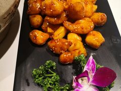 -巷子里小酒馆(繁荣路店)