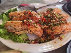 -大树下海鲜饭店