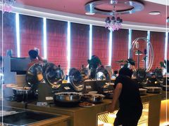 自助取餐区-荣誉国际酒店-云顶旋转餐厅