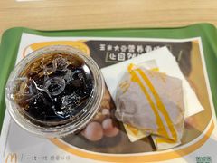 -麦当劳(世界城广场店)