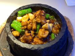 石锅杭椒牛蛙-桂满陇天书(南京德基旗舰店)