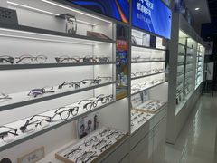 -诺柯视眼镜-蔡司依视路官方工厂店(淞南一店)