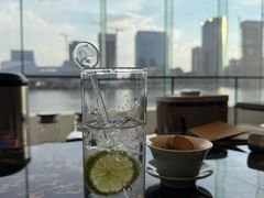 -白天鹅宾馆·月兔吧