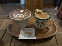苹果肉桂奶咖-CAFE CHEZ W一木家(香山路店)