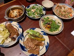 -Cuc Gach Quan Restaurant