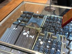 -三福时尚(三峡广场华夏银座店)