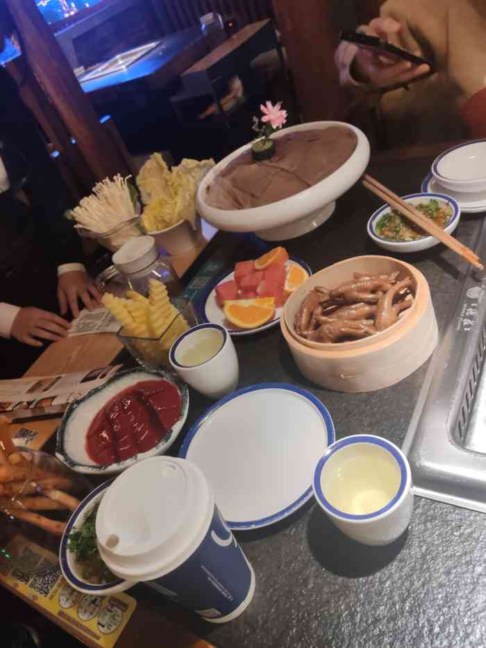 两江龙鲜毛肚火锅(人信汇店)-"昨天总算和莎莎约上了吃了答应和她一起