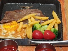 -菲滋意式休闲餐厅(北仑银泰城店)