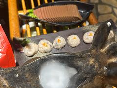 -老牌坊云南鱼豆花火锅(爱建店)