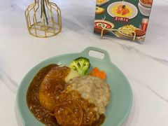 猪肉饼土豆泥-库滋明·俄罗斯特色美食(中央大街店)