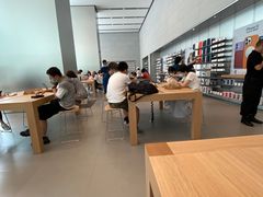 -Apple零售店(华贸购物中心店)