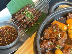 大理芫荽烧牛肋-Ameigo梅果·云贵川bistro(长宁来福士店)