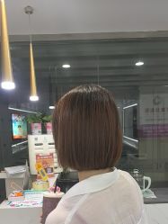 -镁连社·美联社