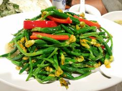 -德彪酒馆围炉串串