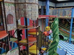 -蒙特利亲子乐园