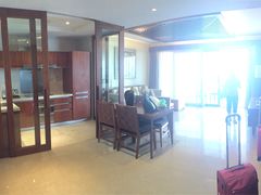 -三亚湾海居铂尔曼度假酒店