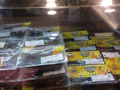 -周黑鸭(北京海淀区新中关店)