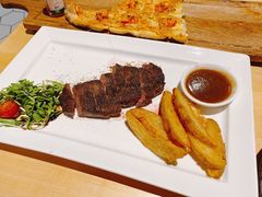 -LENBACH兰巴赫西餐啤酒坊(大连东港店)