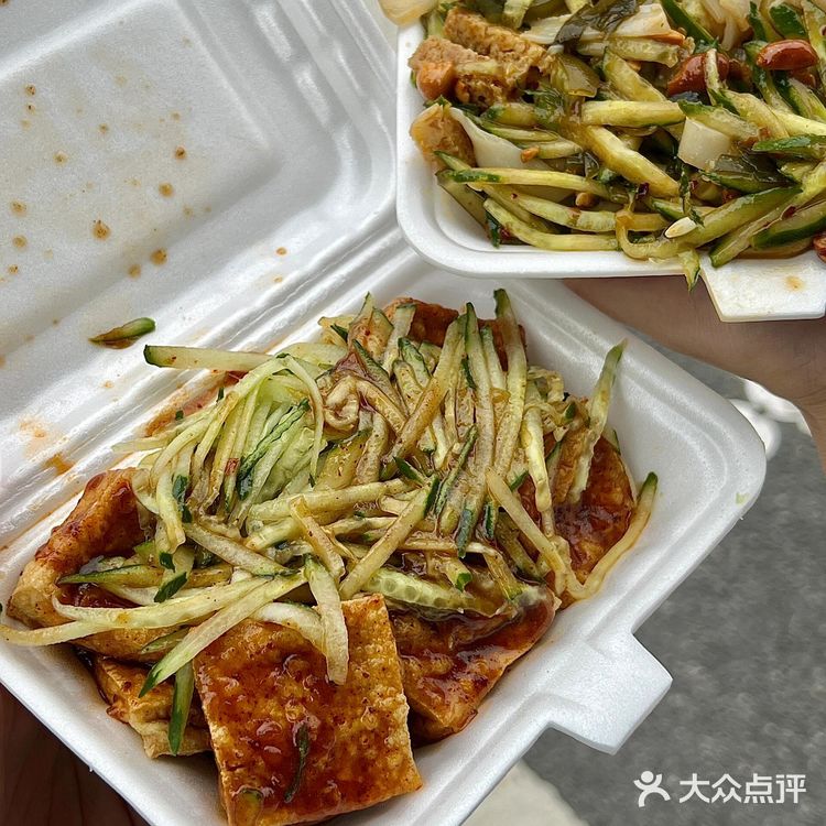 厦门街头小吃，那些让本地人欲罢不能的美食天堂