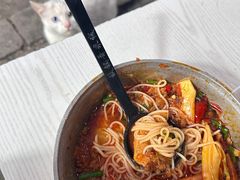 -铁锅哥米线