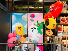 -LINE FRIENDS Garosu-gil Flagship Store