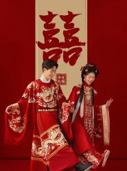 -至臻微拉婚纱摄影