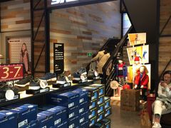 -SKECHERS 斯凯奇(上海国际时尚中心店)