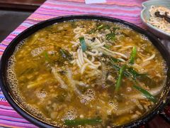 -香巴拉云南餐厅(华莱坞店)