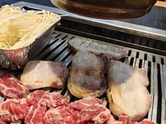 -臻牛烤肉