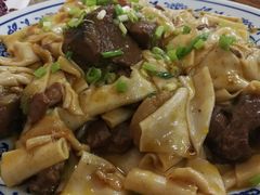 -壹阁胡羊焖饼(特色小吃街店)