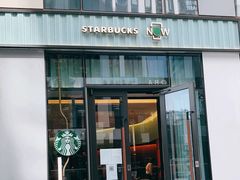 门面-星巴克(北京三里屯SOHO一店)