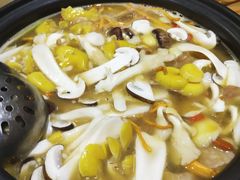 -菌之家·专业纯野生菌火锅·特色炒菌
