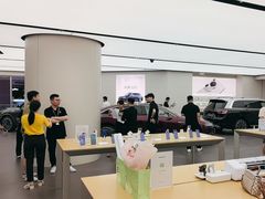 -华为智能生活馆(上海中山公园龙之梦)