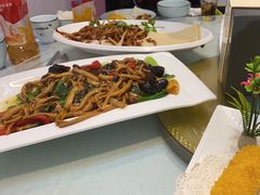 -龙香居海鲜浑锅家常菜·特色驴肉