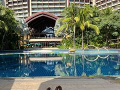 -三亚湾海居铂尔曼度假酒店