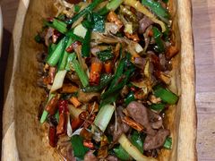 -老滇山寨•云南特色菜•地方菜•民族风情歌舞表演(金碧店)