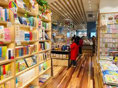 -猫的天空之城概念书店(印象城购物中心店)