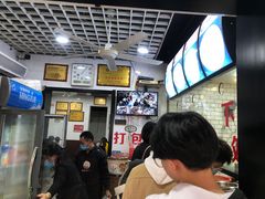 -覃肥叔桂林米粉(粮道街店)