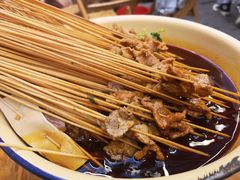 -拈签一笑黄牛肉辣卤串串