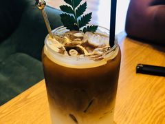 -ZING COFFEE 镜咖啡