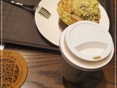 -星巴克臻选(南京金茂览秀城店)