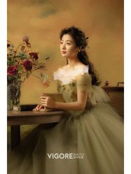 -雪中彩影婚纱摄影·微光艺术中心