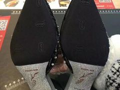 -爱革·洗衣改衣·洗鞋修鞋·洗包修包·奢侈品护理(宝地广场店)