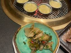 -铭牛烧肉·和牛海鲜自助(高新月牙湖店)