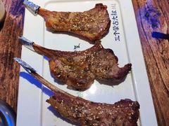 烤羊腿-三个蒙古大叔羊肉串(大宁店)