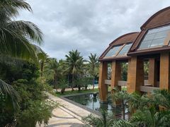 -三亚湾海居铂尔曼度假酒店