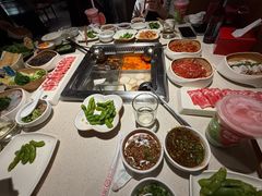 -海底捞火锅鲜切牛肉主题店(长寿路店)